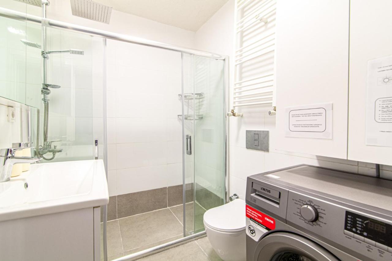 Gorgeous Apartment In The Heart Of Cihangir Istanbul Exterior foto